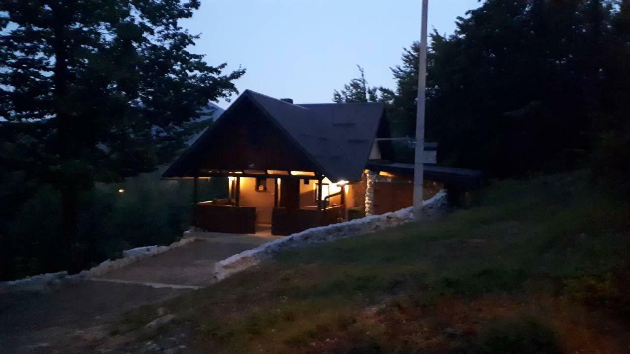 Kuca Za Odmor "Neralic" Villa Josipdol Exteriör bild